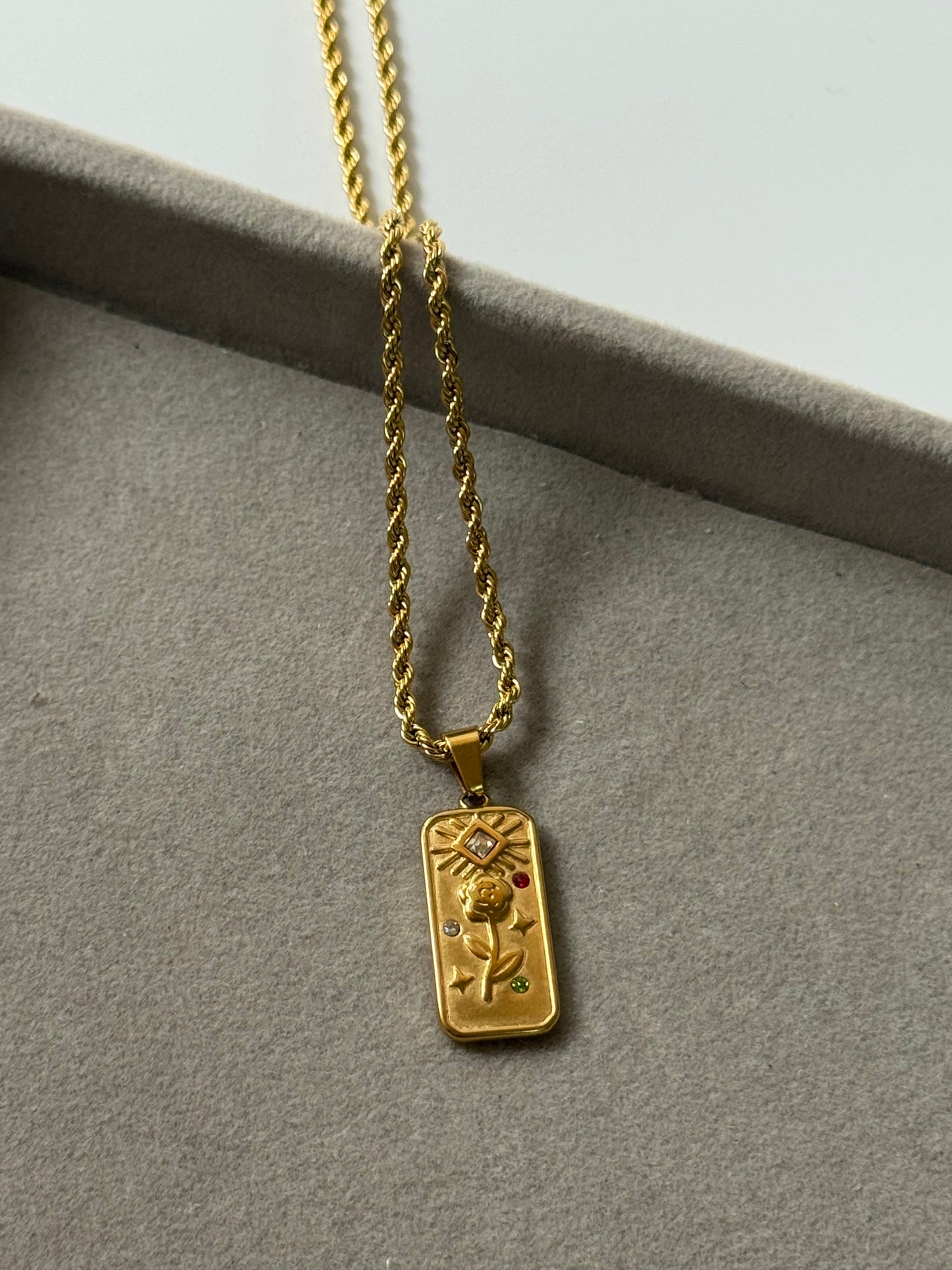 Rose Square Chain