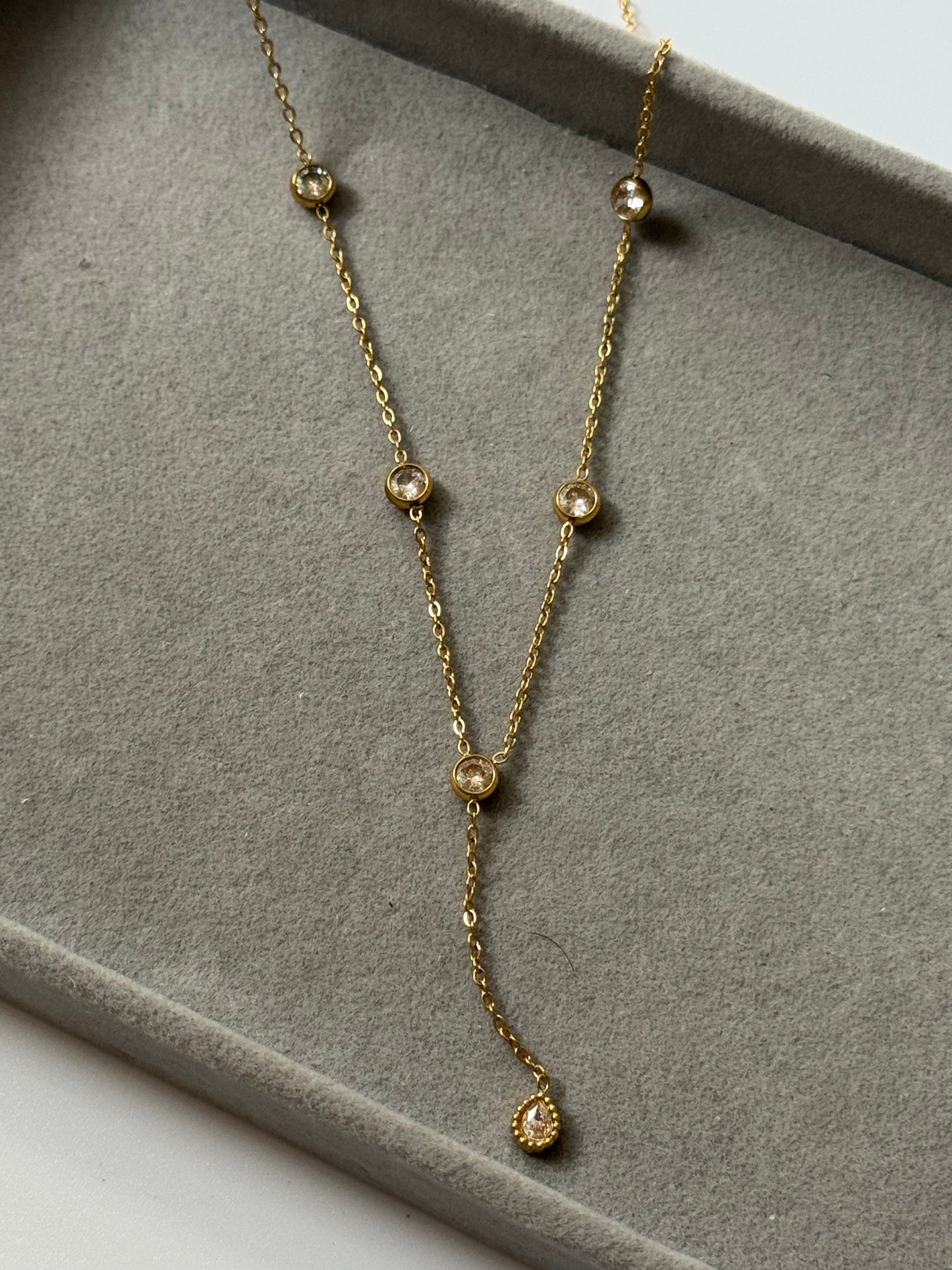 Noorline Necklace