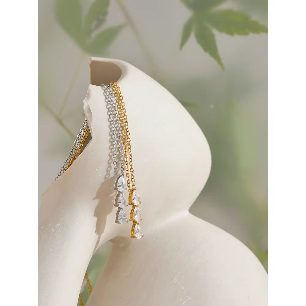 Elara Necklace (Gold)