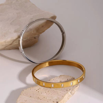 Starry Kada