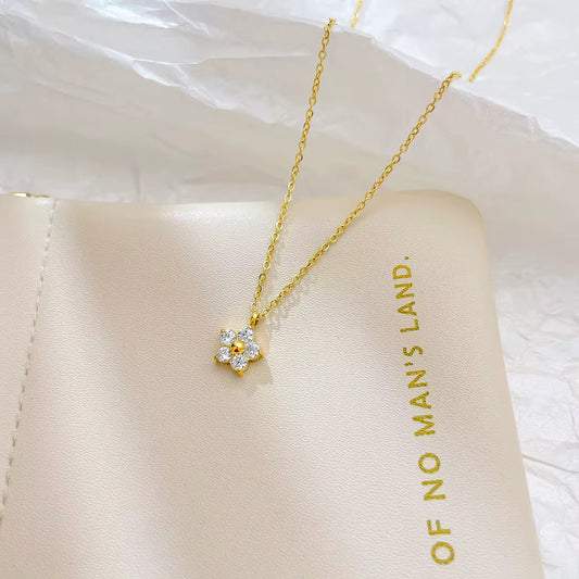Daisy Shine Necklace