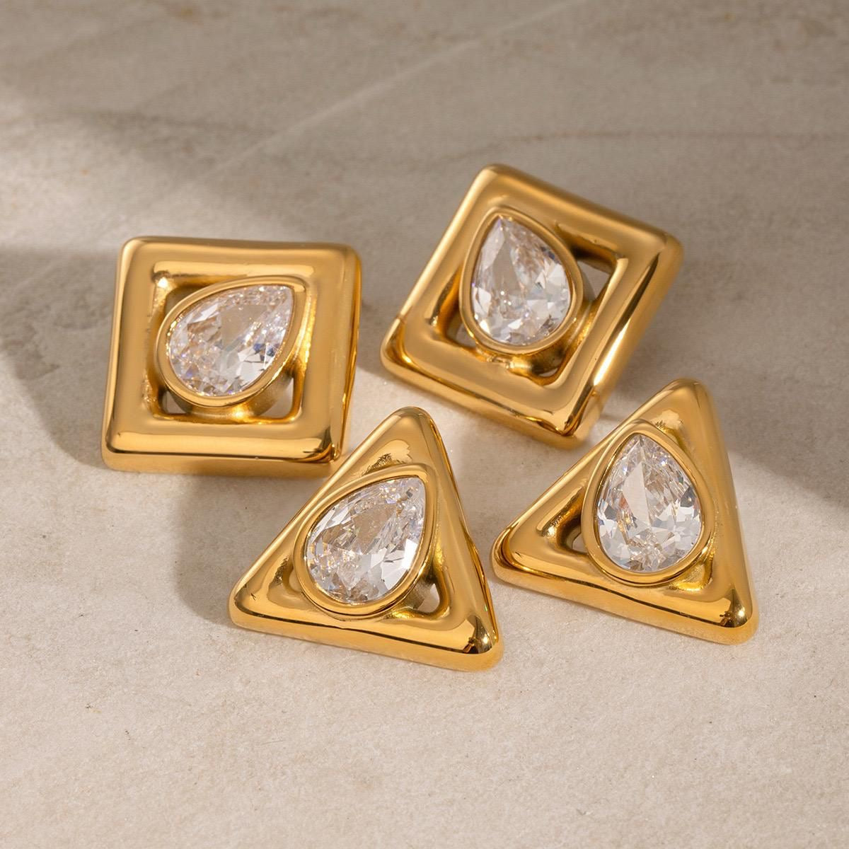 Tri Eardrop